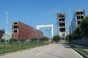 Realizzazione delle paratoie del Mose e per il Canale di Panama